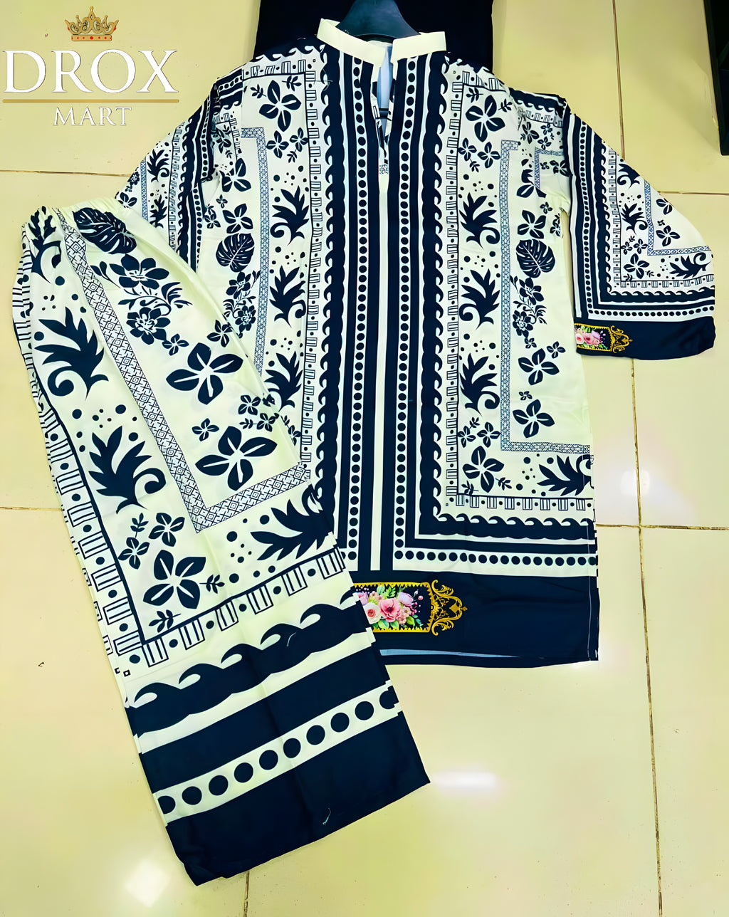 Swiss Lawn Printed 2-Piece Women’s Suit – Black Stitched Set