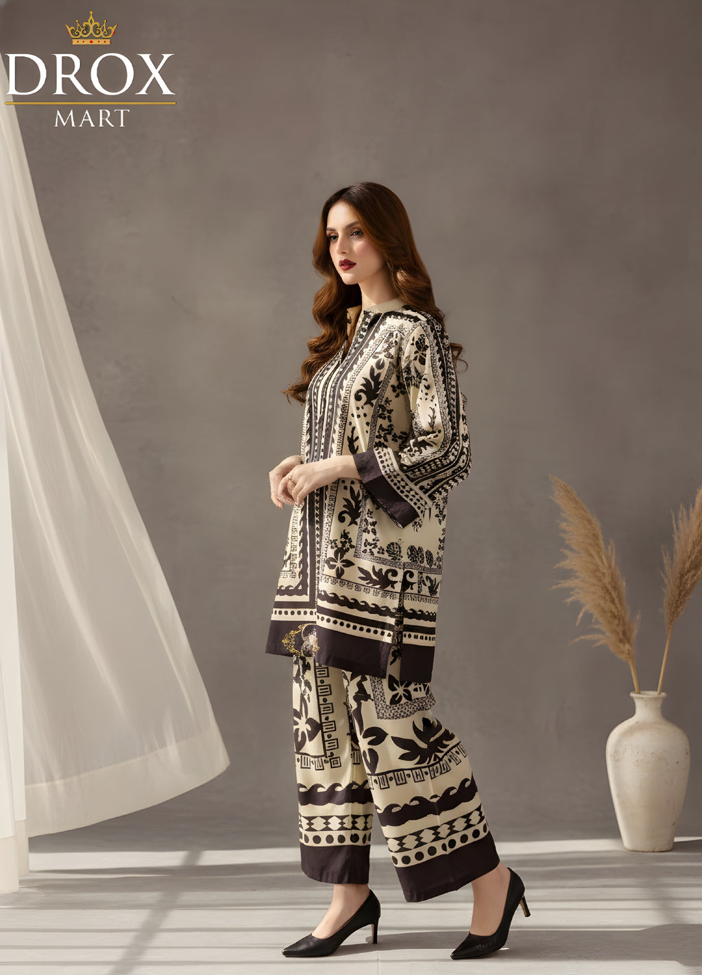 Swiss Lawn Printed 2-Piece Women’s Suit – Black Stitched Set