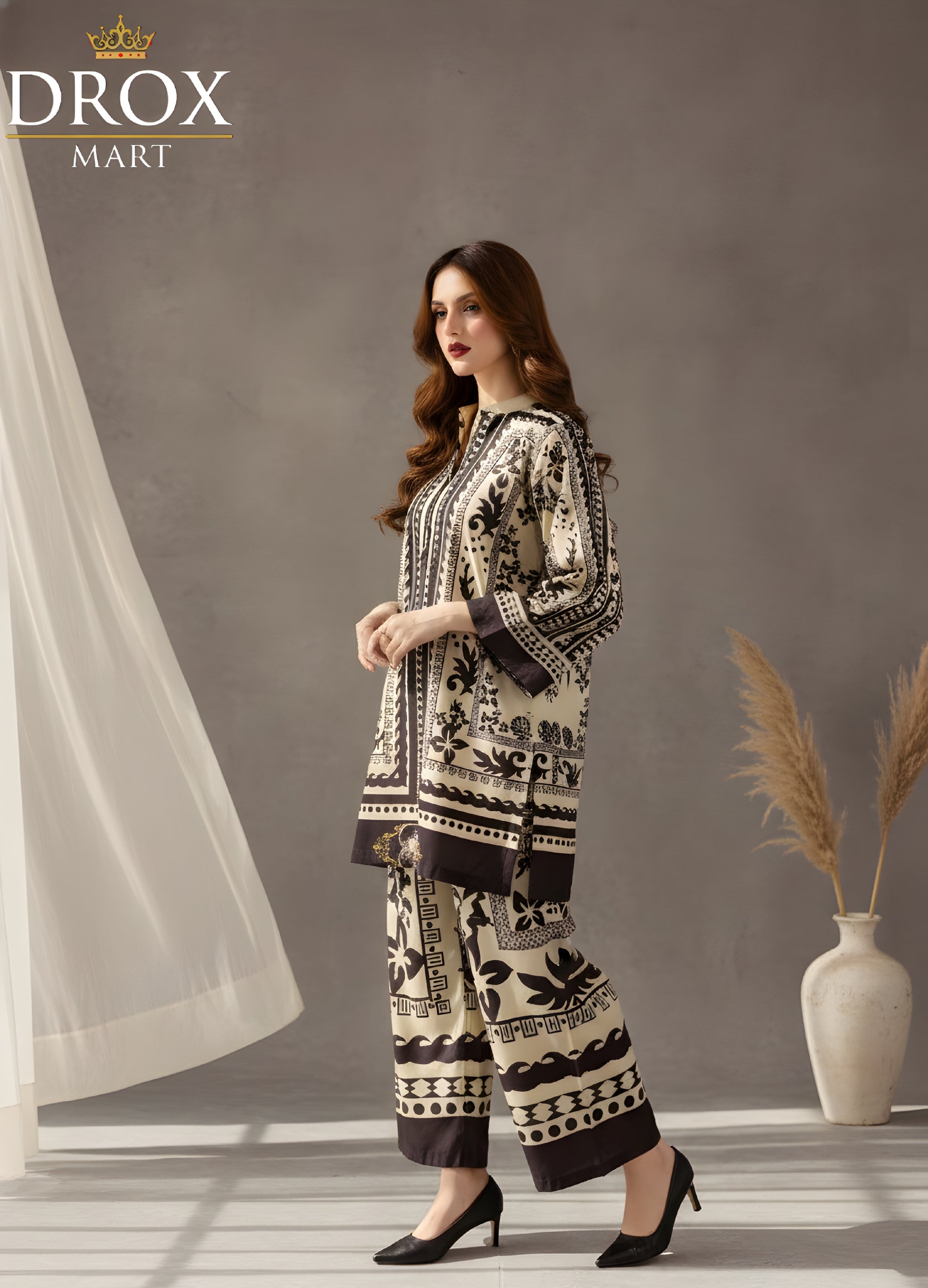 Swiss Lawn Printed 2-Piece Women’s Suit – Black Stitched Set